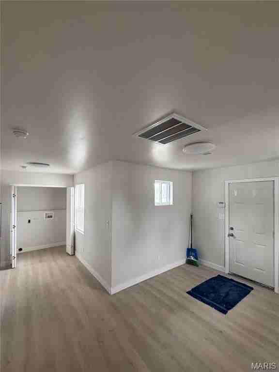 2000 Meridian Ave - Photo 2 of 14