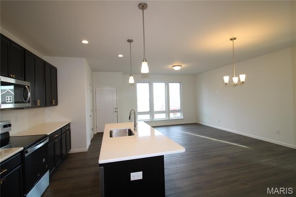 37 Wingtip Ct - Photo 7 of 30