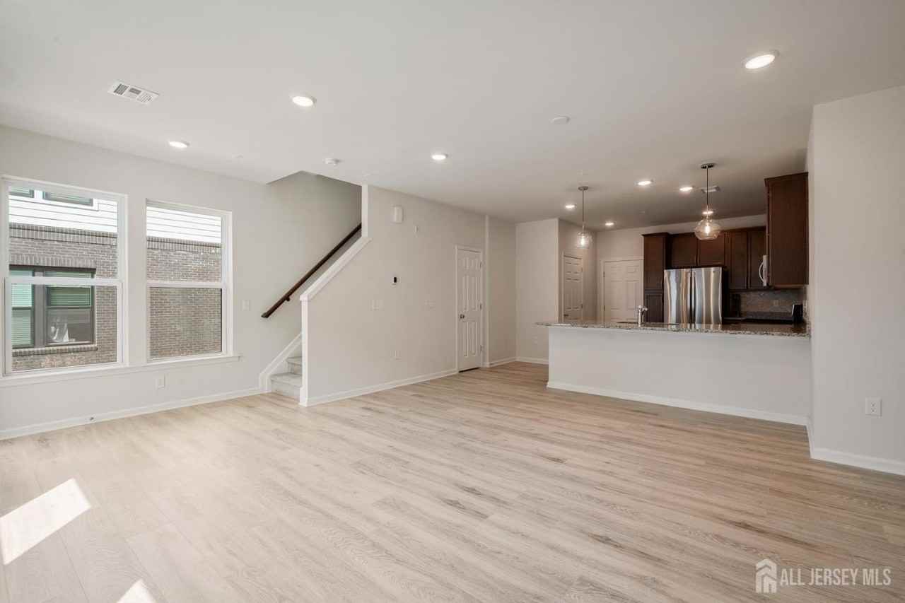 628 Sadie Cir - Photo 7 of 26