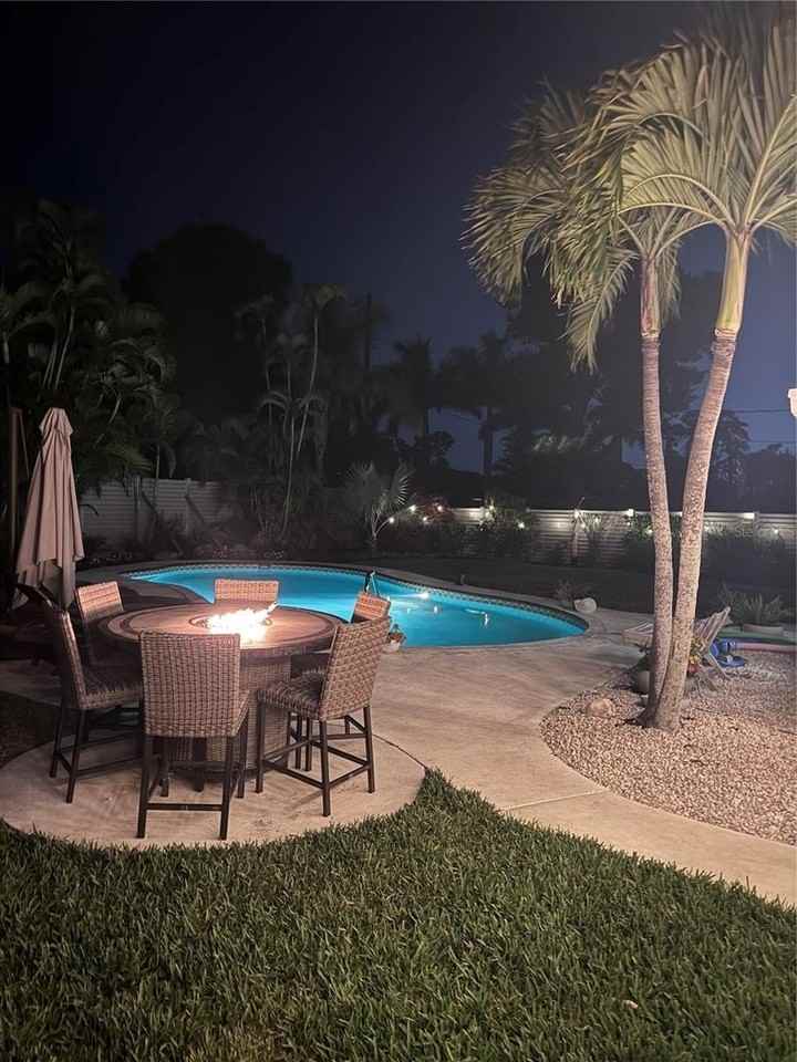 6304 Beechwood Ave - Photo 2 of 50