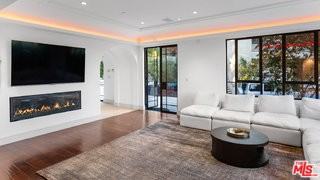 7801 Hillside Ave - Photo 3 of 8