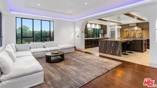 7801 Hillside Ave - Photo 4 of 8