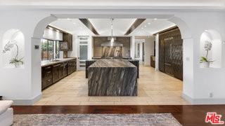 7801 Hillside Ave - Photo 5 of 8