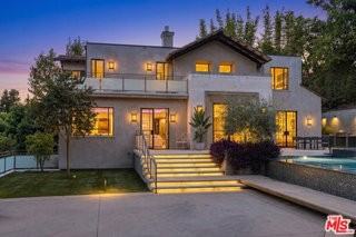 7801 Hillside Ave - Photo 7 of 8