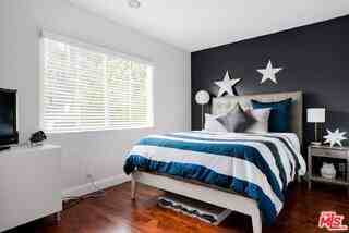 1350 N Stanley Ave - Photo 6 of 7