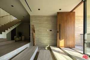 featured image of 8777 Hollywood Blvd