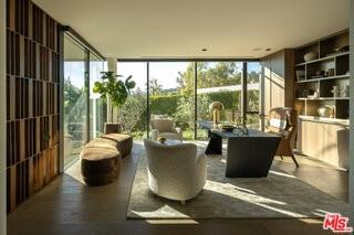 8777 Hollywood Blvd - Photo 2 of 8