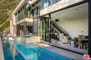 8777 Hollywood Blvd - Photo 4 of 8