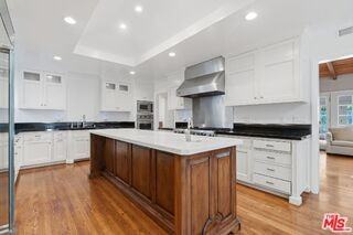 510 Toyopa Dr - Photo 7 of 8