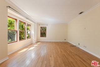 1974 Preuss Rd - Photo 4 of 8