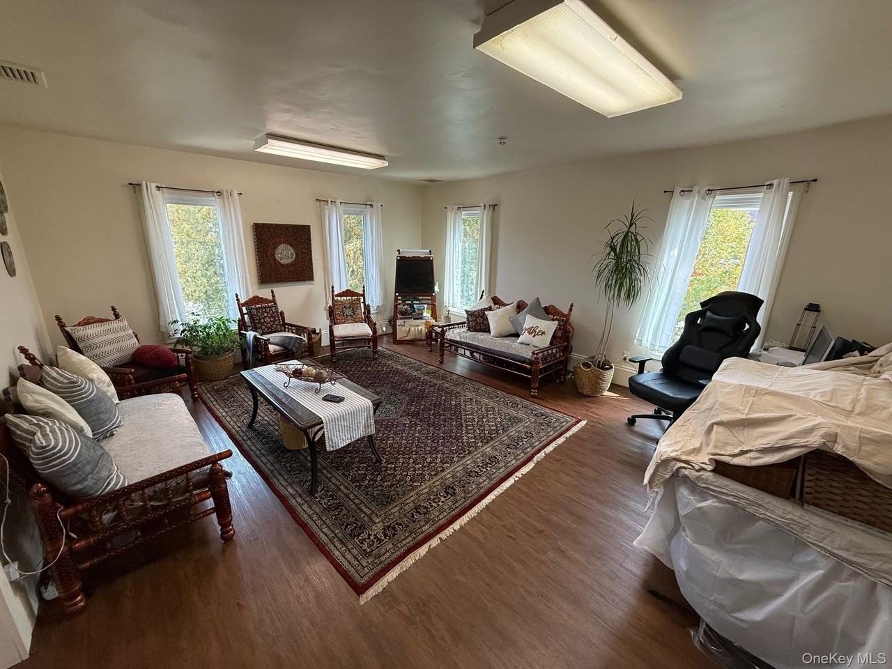 504 Broadway - Photo 5 of 13