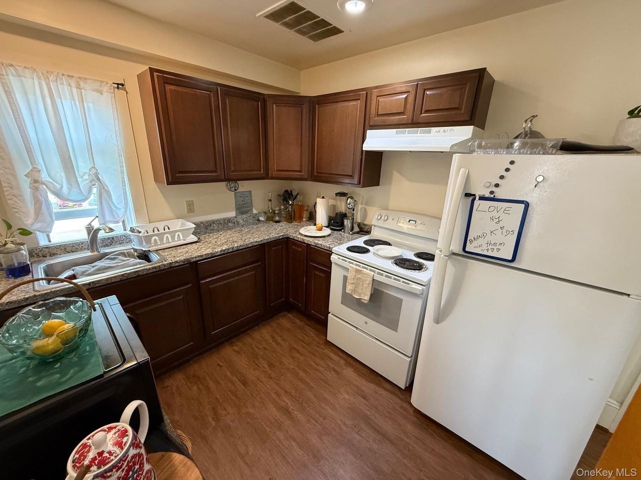 504 Broadway - Photo 7 of 13