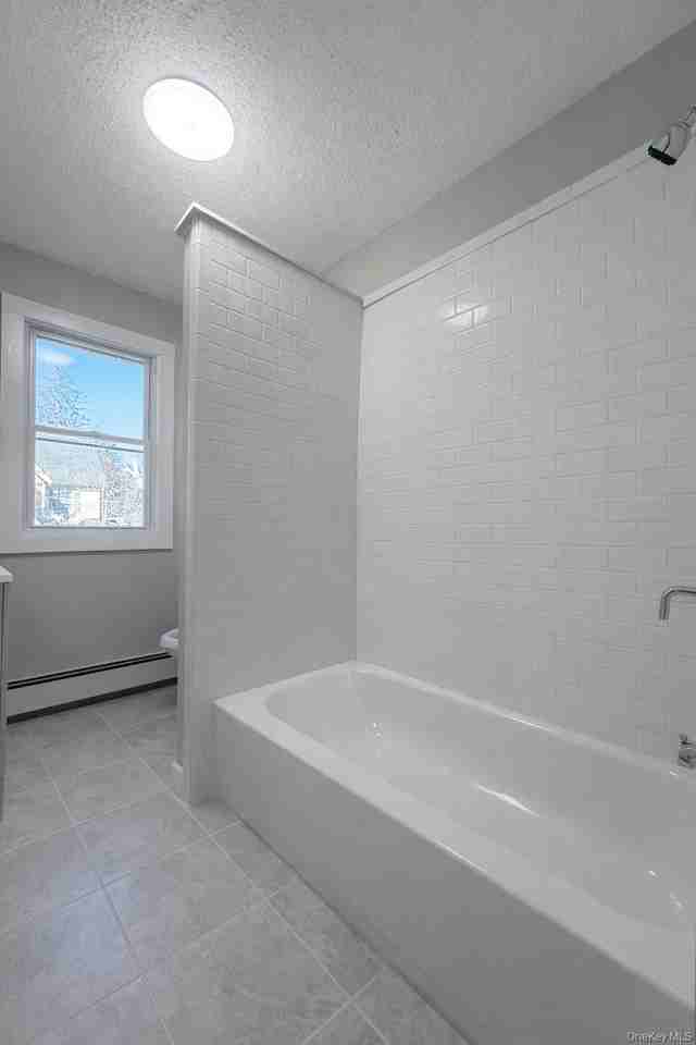 440 N Main St - Photo 4 of 19