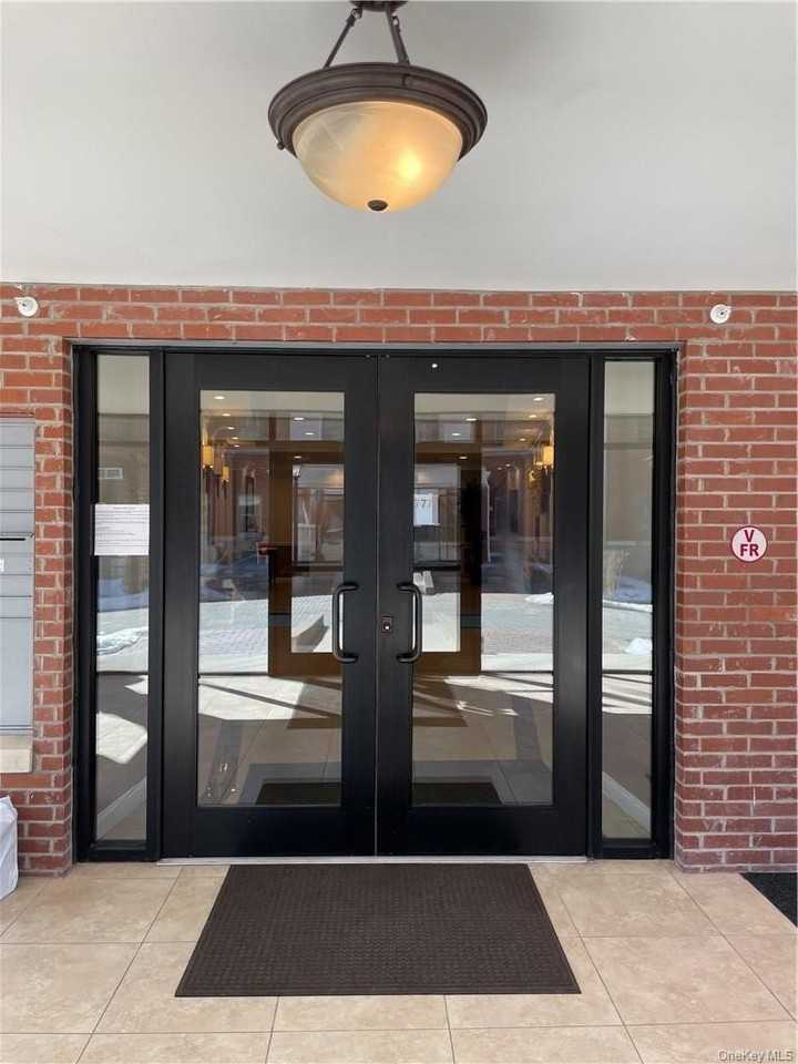 75 Quaker Ave #316 - Photo 5 of 18