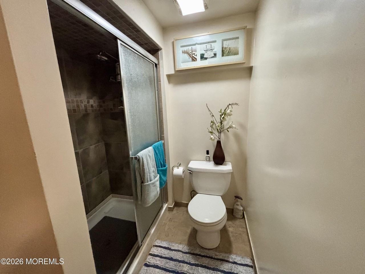 32 Whitney Dr - Photo 5 of 13