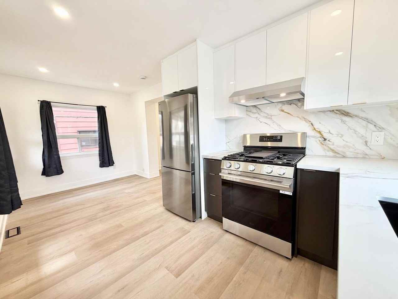 425 Whitmore Avenue - Photo 3 of 19