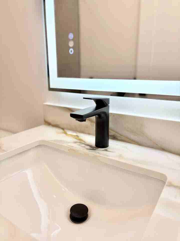 425 Whitmore Avenue - Photo 5 of 19