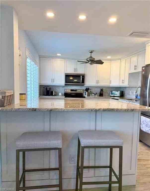 105 Penny Ln Apt 5 - Photo 3 of 15