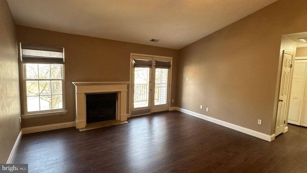 5701 Rowanberry Dr #107 - Photo 4 of 22