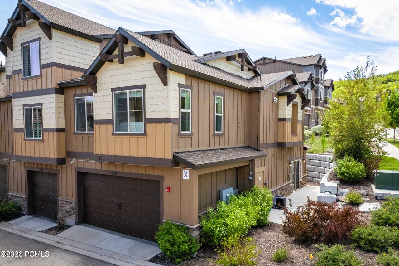 13609 N Hillclimb Ln Unit X1 - Photo 2 of 25