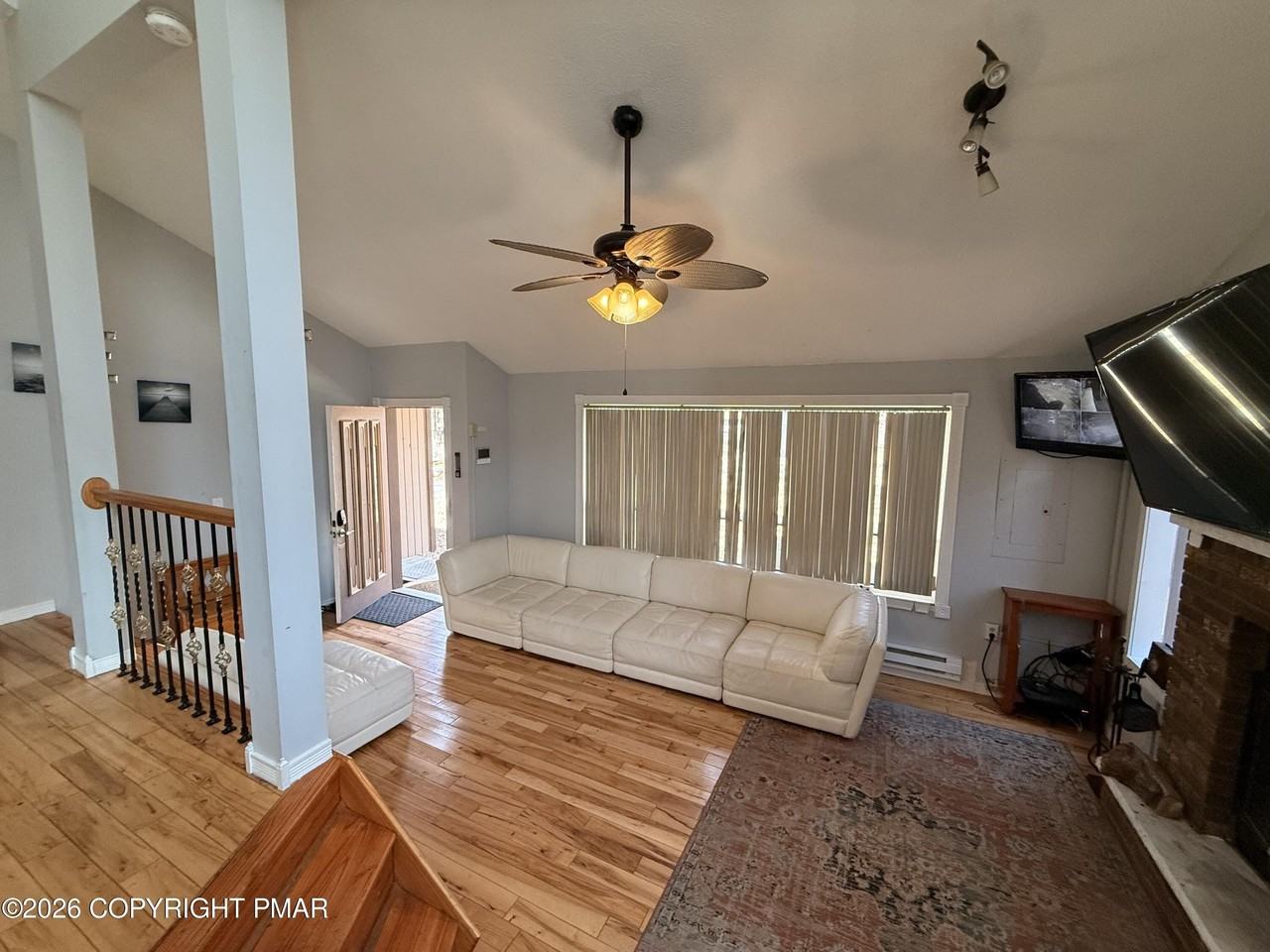 2933 Melody Ln - Photo 4 of 43