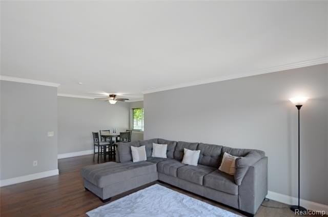 34900 Mercer - Photo 4 of 23