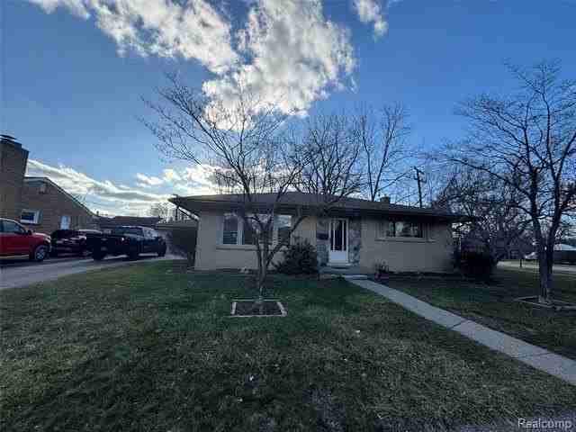 14483 Garden St - Photo 2 of 16