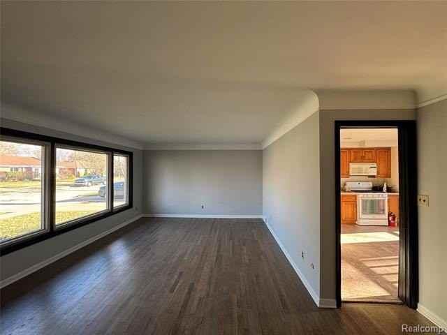 14483 Garden St - Photo 5 of 16