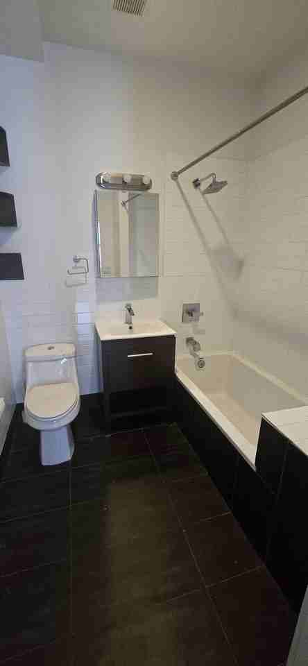 400 Stanhope St #1 - Photo 4 of 4