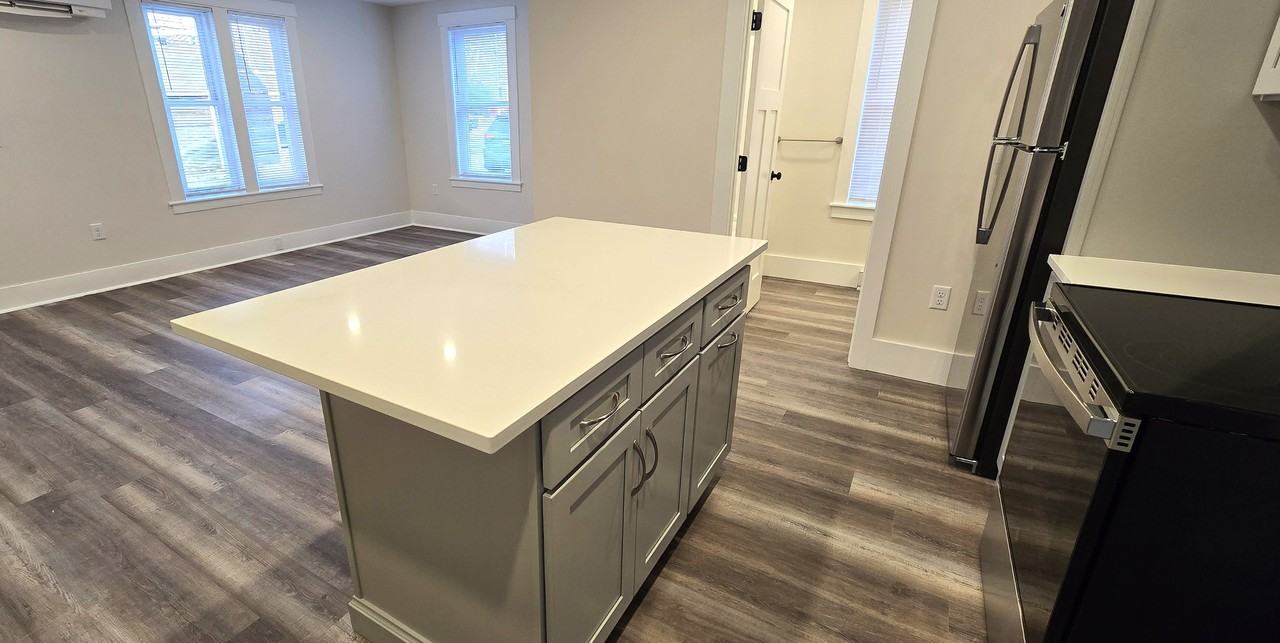 35 Mill St #36 - Photo 5 of 16