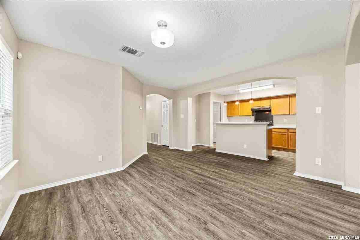 5430 Tomas Cir - Photo 7 of 18