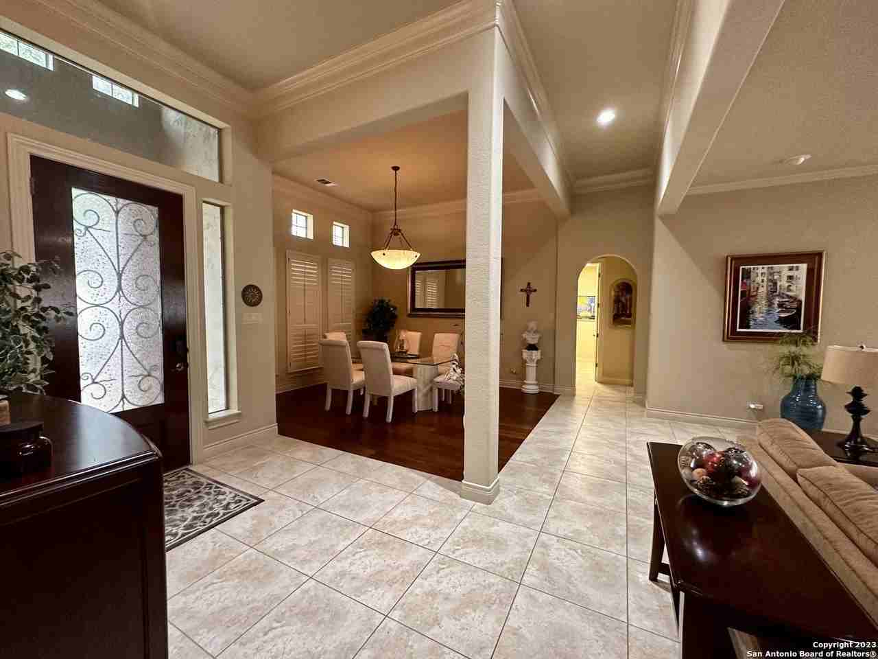 402 Cameron Cir - Photo 7 of 30