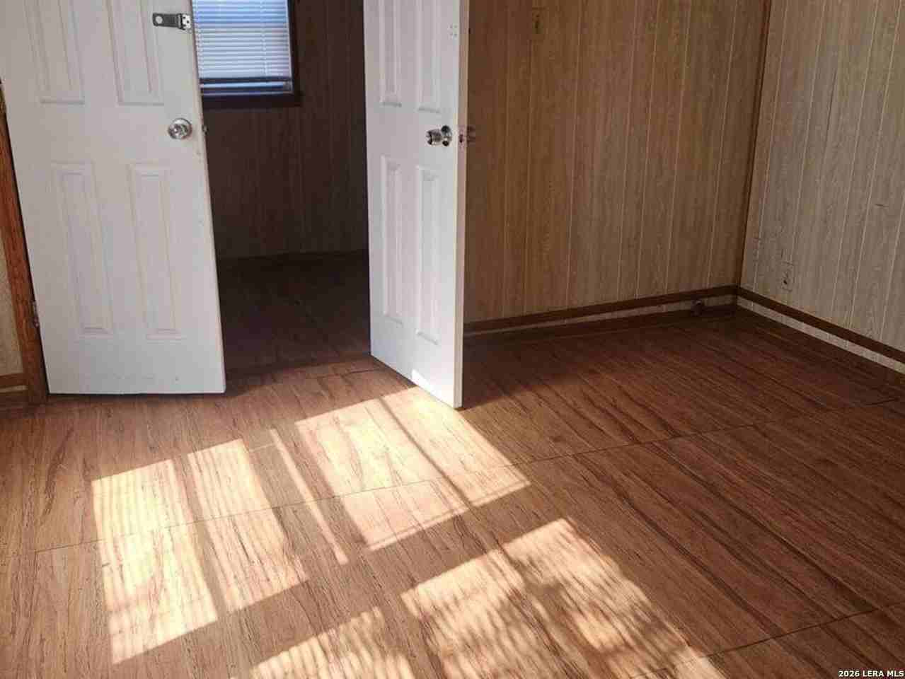 118 W Vestal Pl - Photo 6 of 9