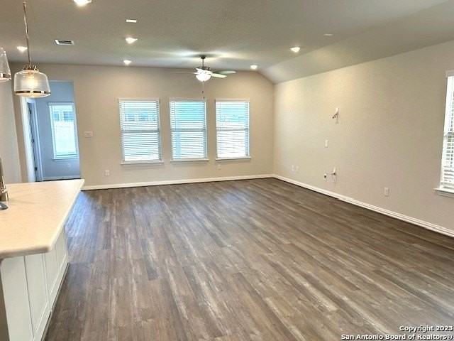 2043 Chelsea Grv - Photo 2 of 22