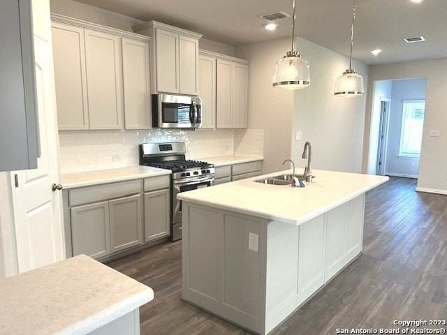 2043 Chelsea Grv - Photo 3 of 22