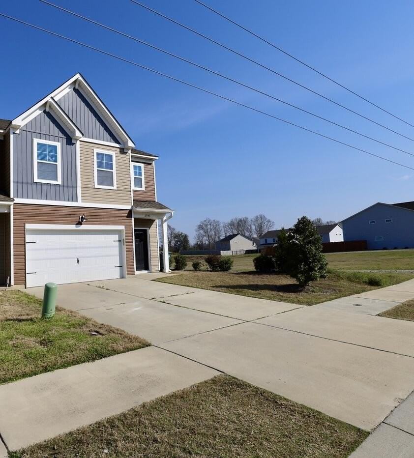 2943 Old Field Rd - Photo 2 of 50