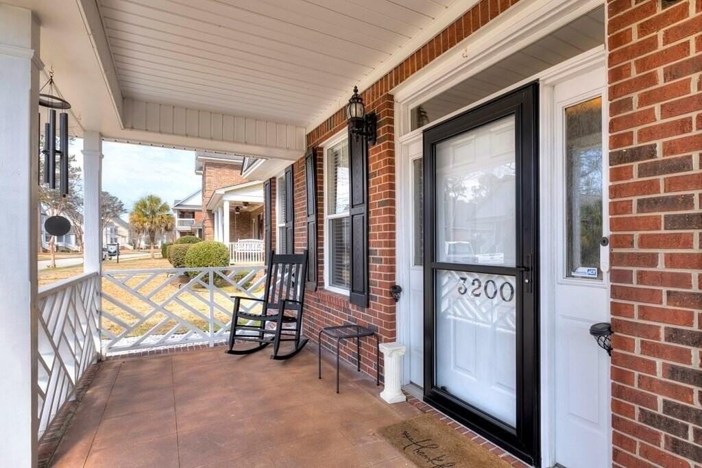 3200 Mayflower Ln - Photo 2 of 12