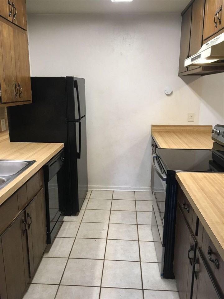 2007 Bradford Ct - Photo 2 of 8