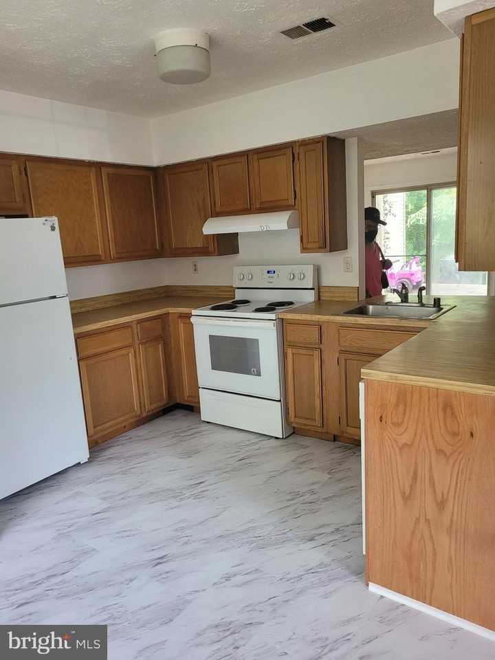 11425 Honeysuckle Ct Unit 3-1 - Photo 2 of 14