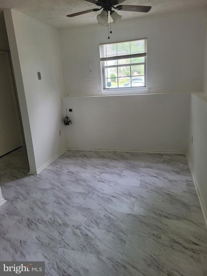 11425 Honeysuckle Ct Unit 3-1 - Photo 4 of 14