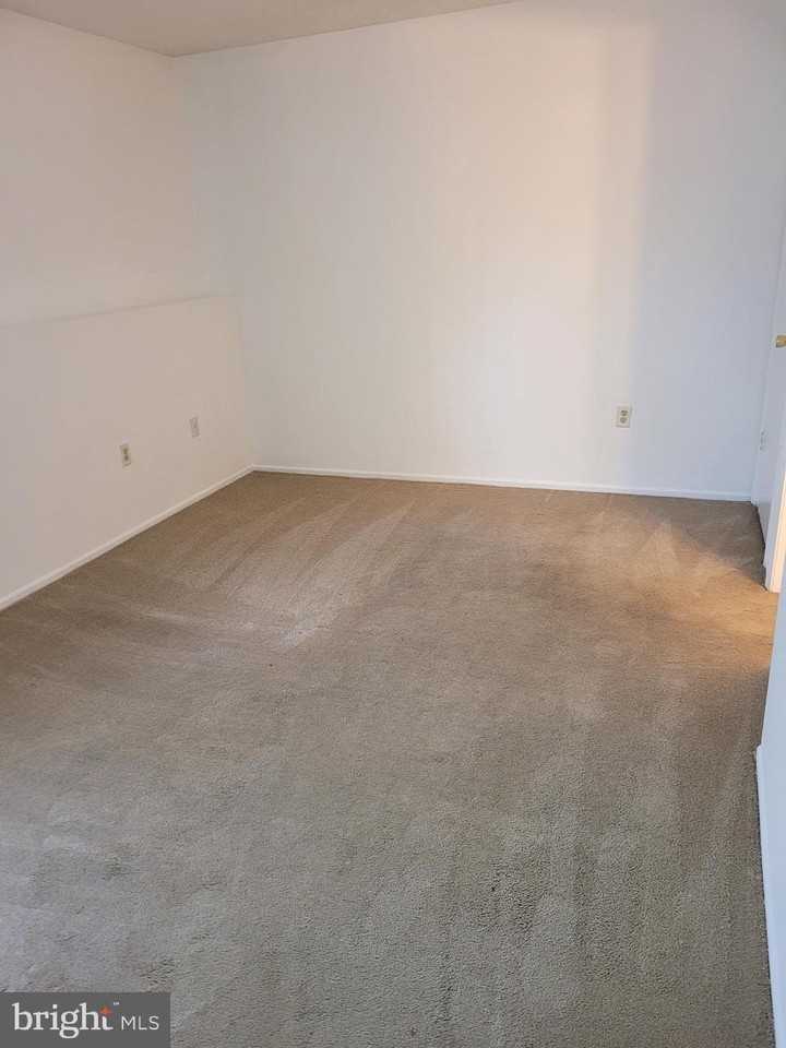 11425 Honeysuckle Ct Unit 3-1 - Photo 5 of 14