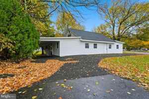 featured image of 667 S Broadway