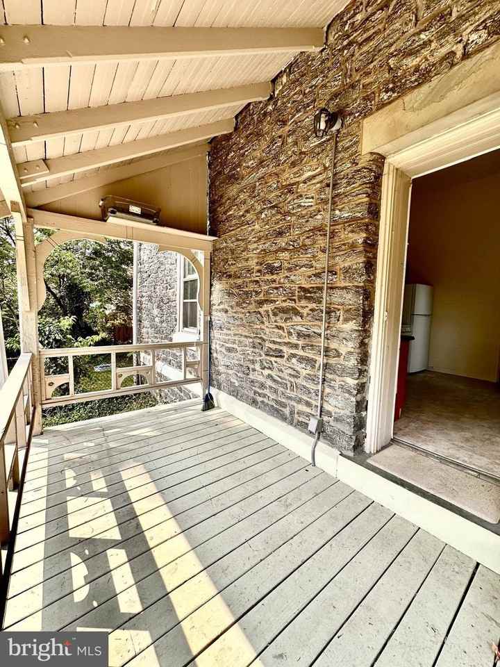 5442 Wayne Ave Apt 102 - Photo 6 of 15