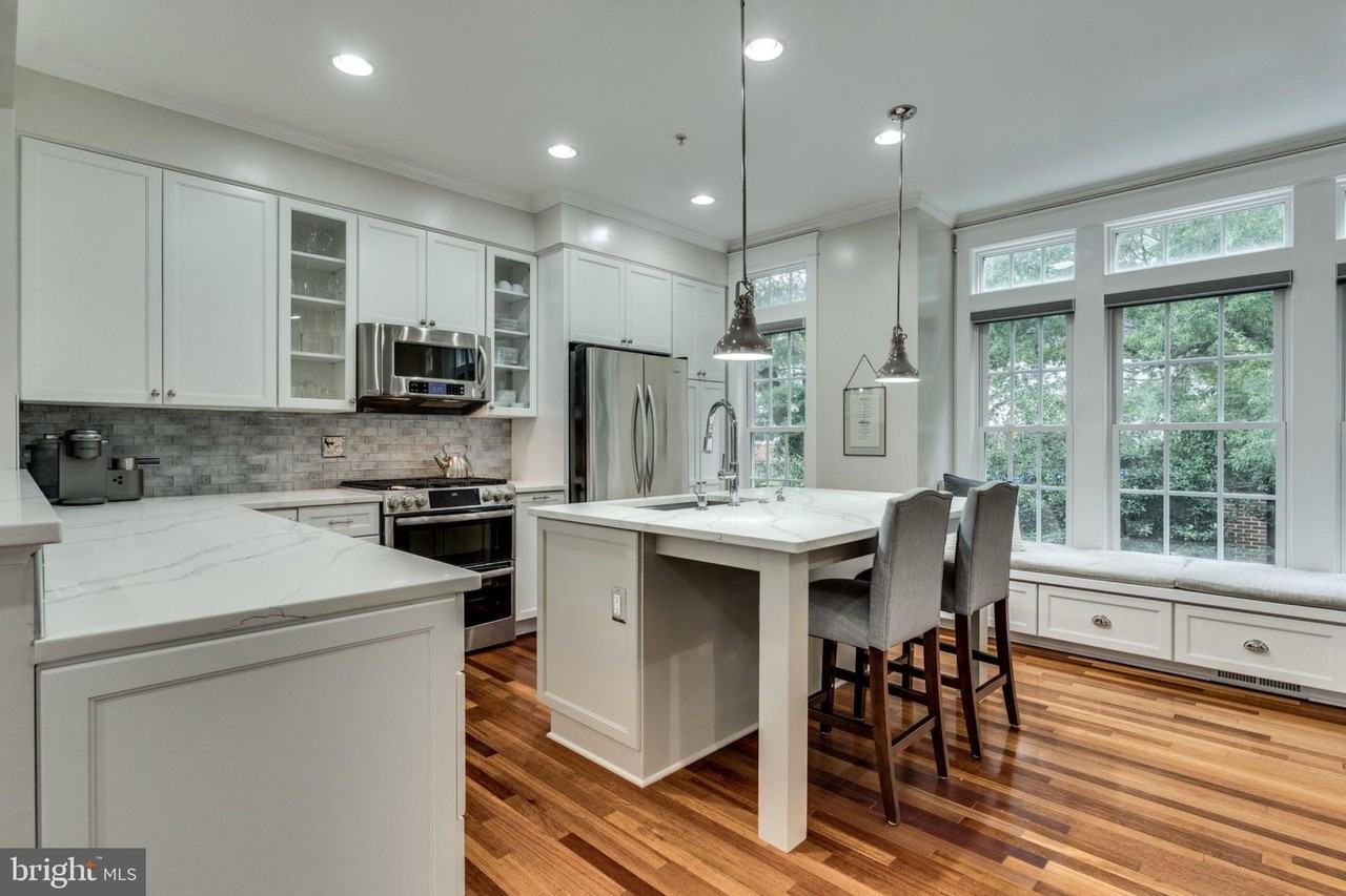 820 W Glebe Rd - Photo 7 of 33