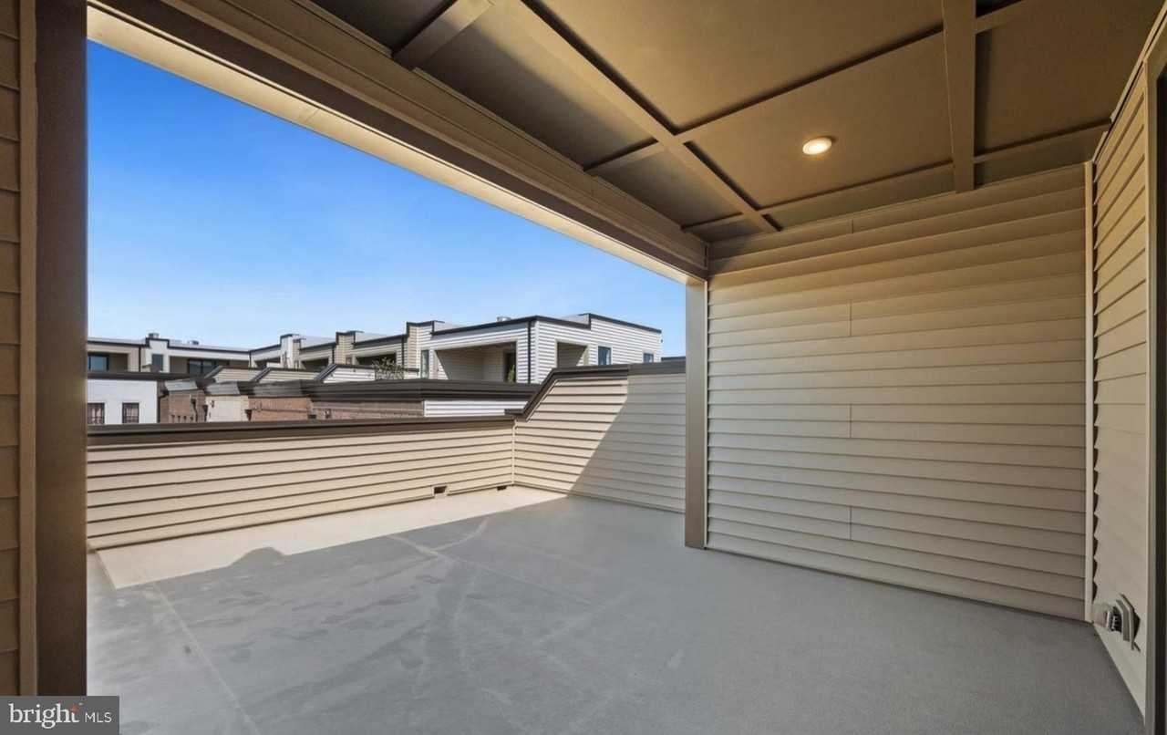 22143 Penelope Heights Ter - Photo 4 of 43