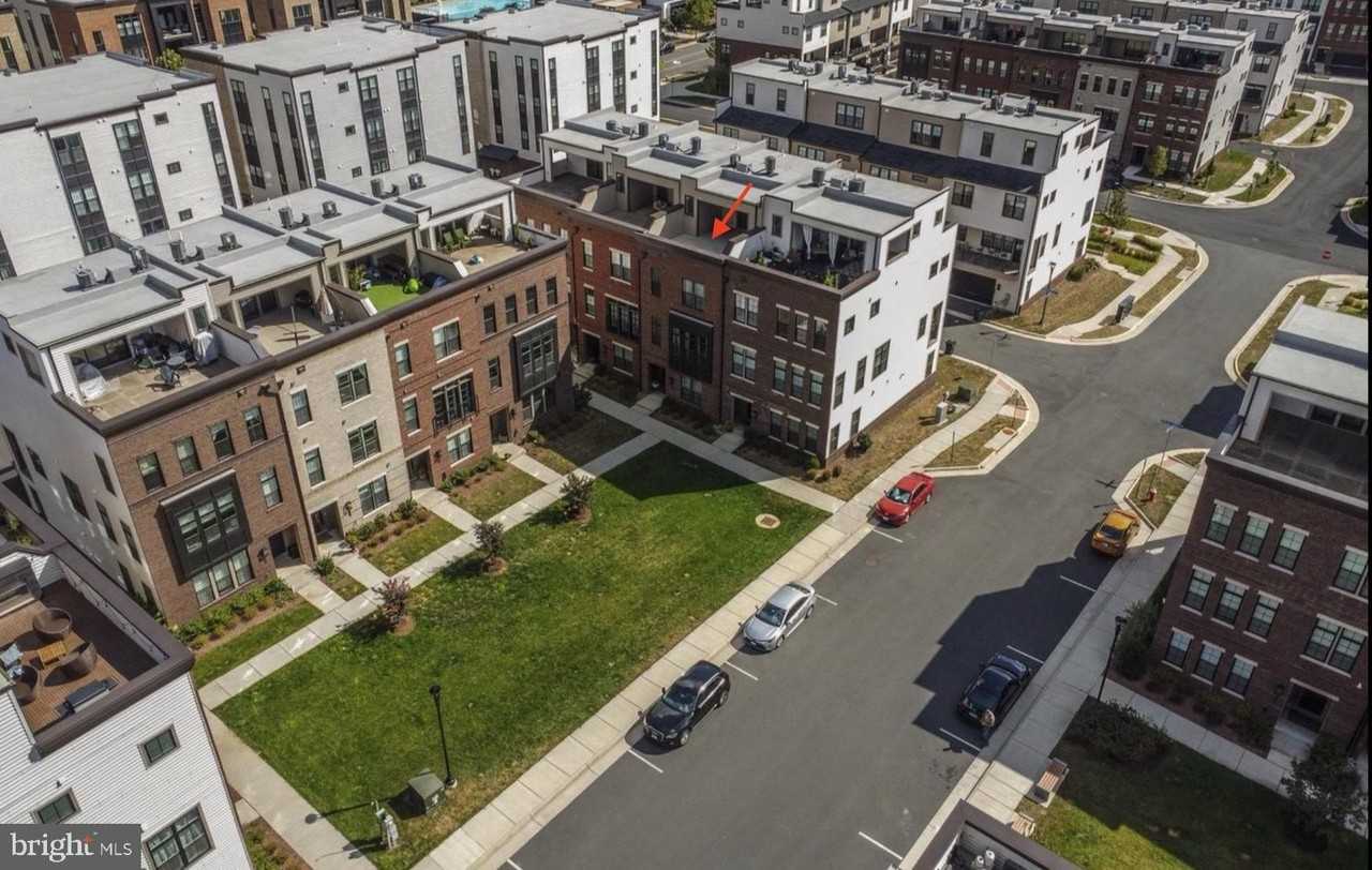 22143 Penelope Heights Ter - Photo 7 of 43