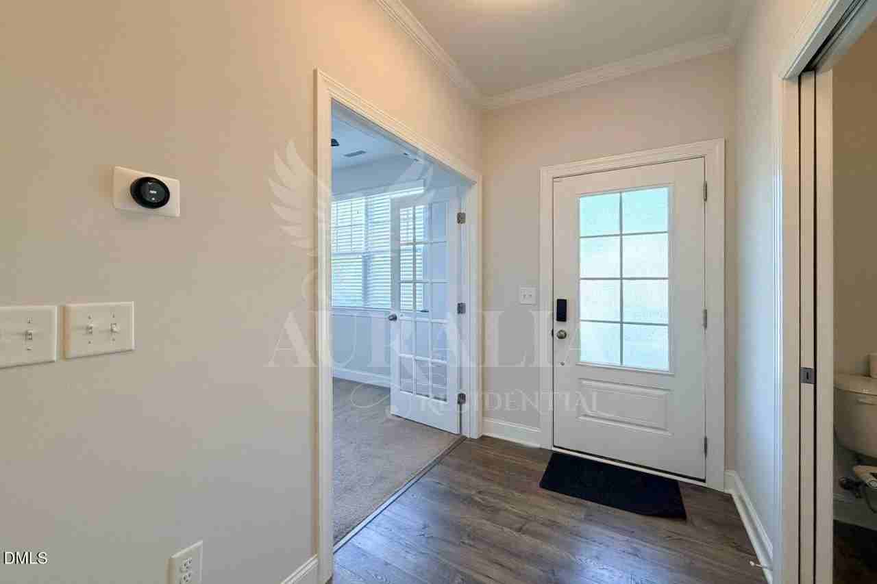 1306 Farm Pond Trl - Photo 3 of 46