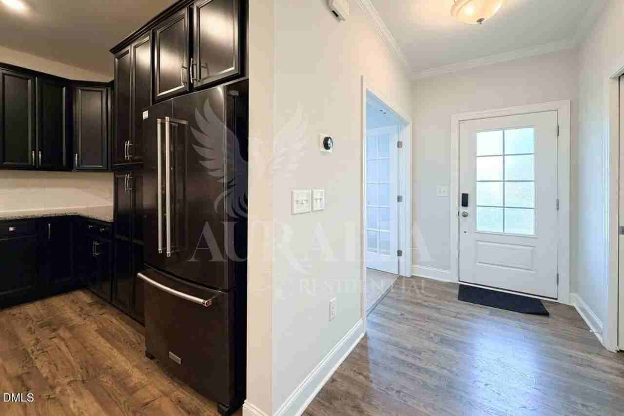 1306 Farm Pond Trl - Photo 6 of 46