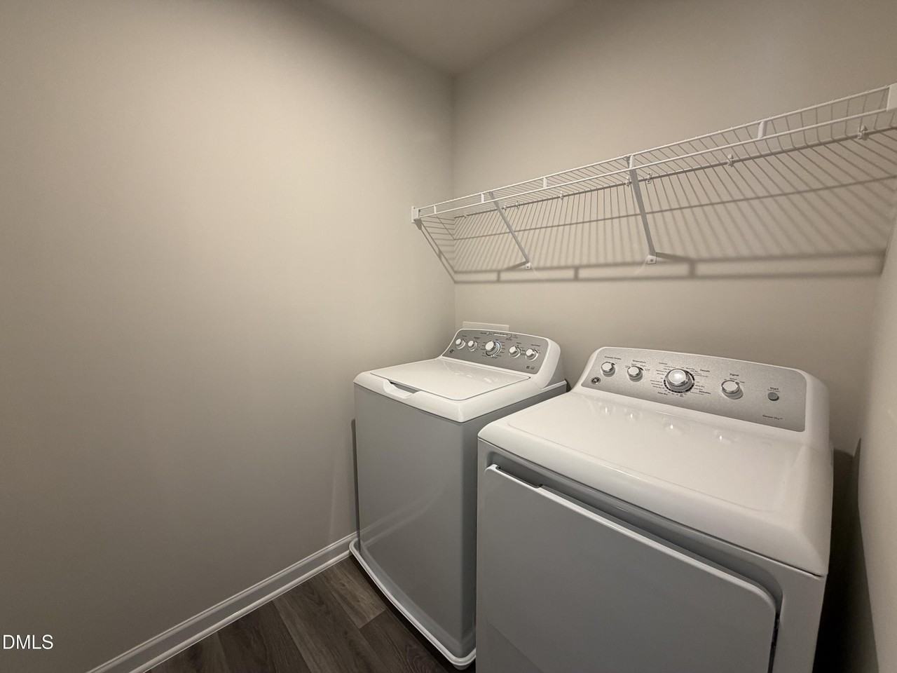 489 Autumn Moon Dr - Photo 4 of 13