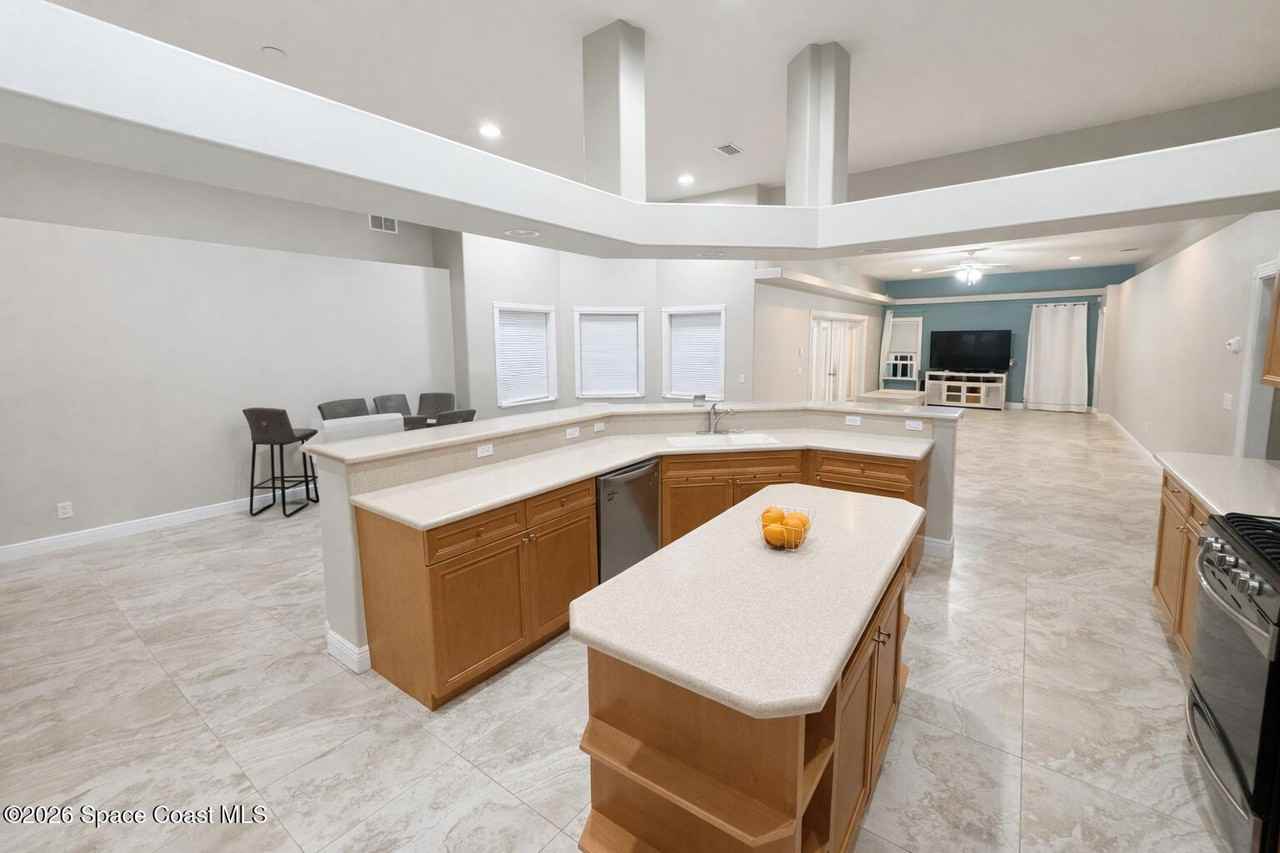 2147 Auburn Lakes Dr #1 - Photo 5 of 10